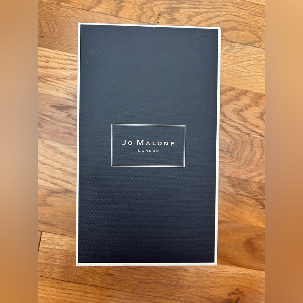 Jo Malone London Black and White Gift Box